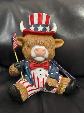 Stars and Stripes Patriotic Cow Decor - Patriotic Highland Cow with Hat and Flag